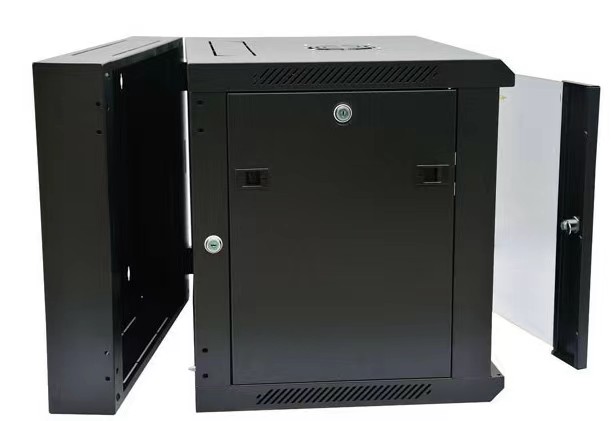 Может ли сетевой шкаф автоматически отрегулировать внутреннюю температуру?